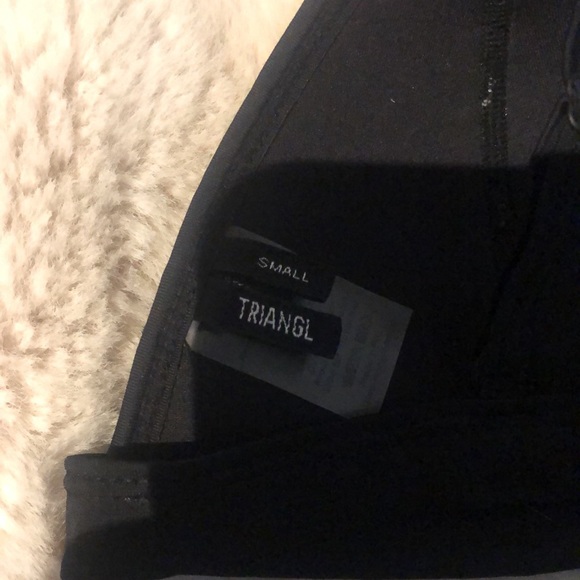 White/Black Triangl Bikini top size small. - Picture 6 of 6